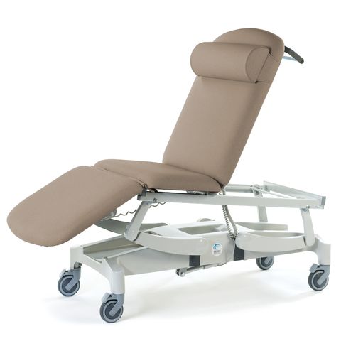 SEERS INNOVATION DELUXE 3 SECTION TREATMENT COUCH