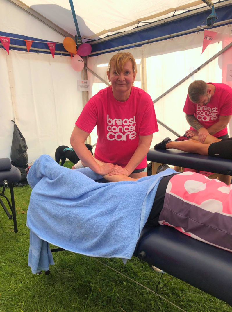 affinity-versalite-lightweight-massage-table-sports-event-newcastle.png.png